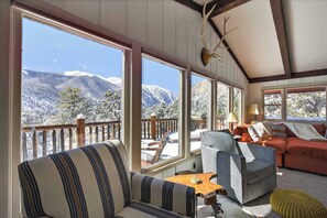 TV, fireplace, foosball, stereo