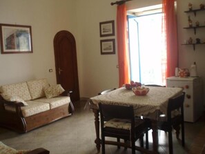 Apartment, Balcony, Beach View | Free WiFi - Casa Lucia  (Positano)