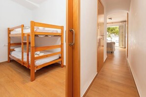 Iron/ironing board, WiFi, bed sheets - El Mar en tu Terraza: Primera Línea en Tamariu (Tamariu)