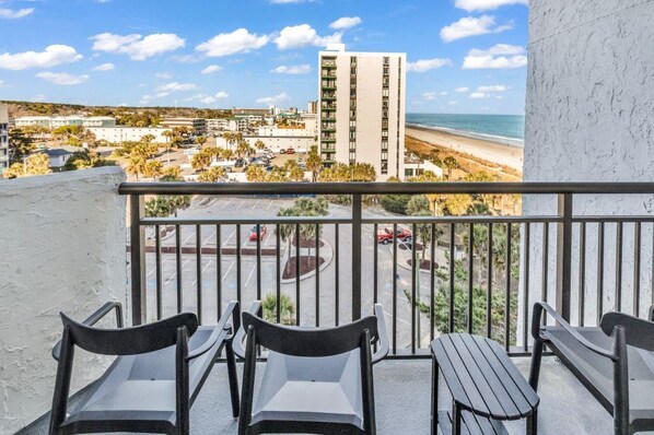 Property grounds - Bluewater Resort 711 (Myrtle Beach)