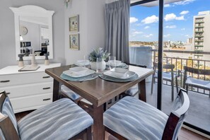 Dining - Bluewater Resort 711 (Myrtle Beach)