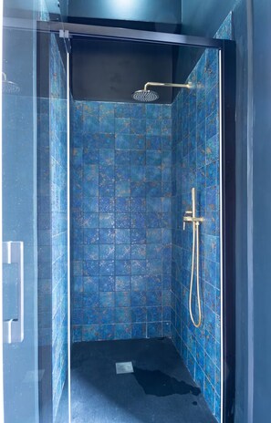 Hair dryer, bidet, towels, soap - Modern Apartment Sea&City Centre (Castellammare di Stabia)