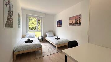 Fer et planche à repasser, Wi-Fi, draps fournis