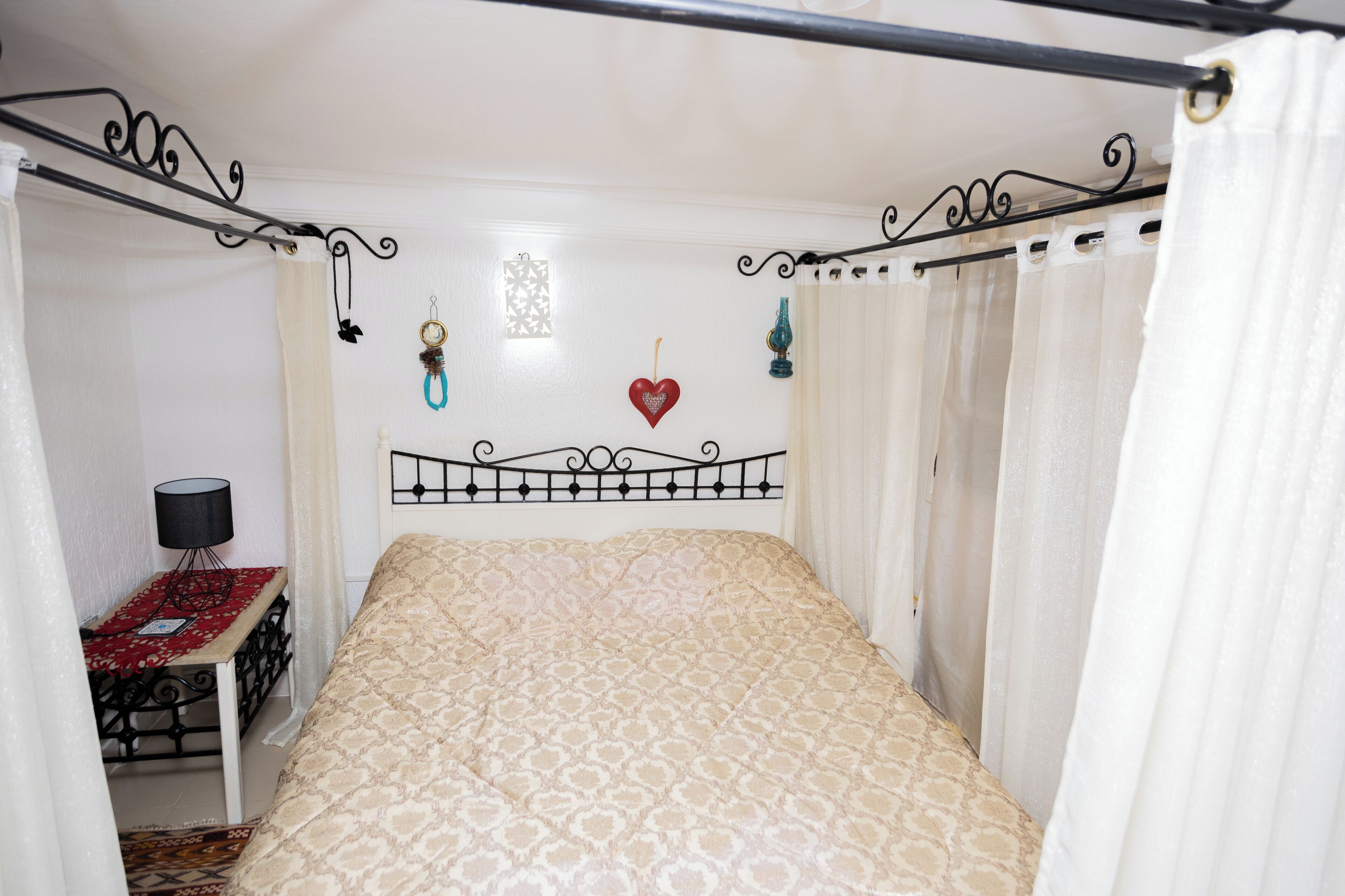 Quadrupla Comfort | Tende oscuranti, ferro/asse da stiro, Wi-Fi gratuito