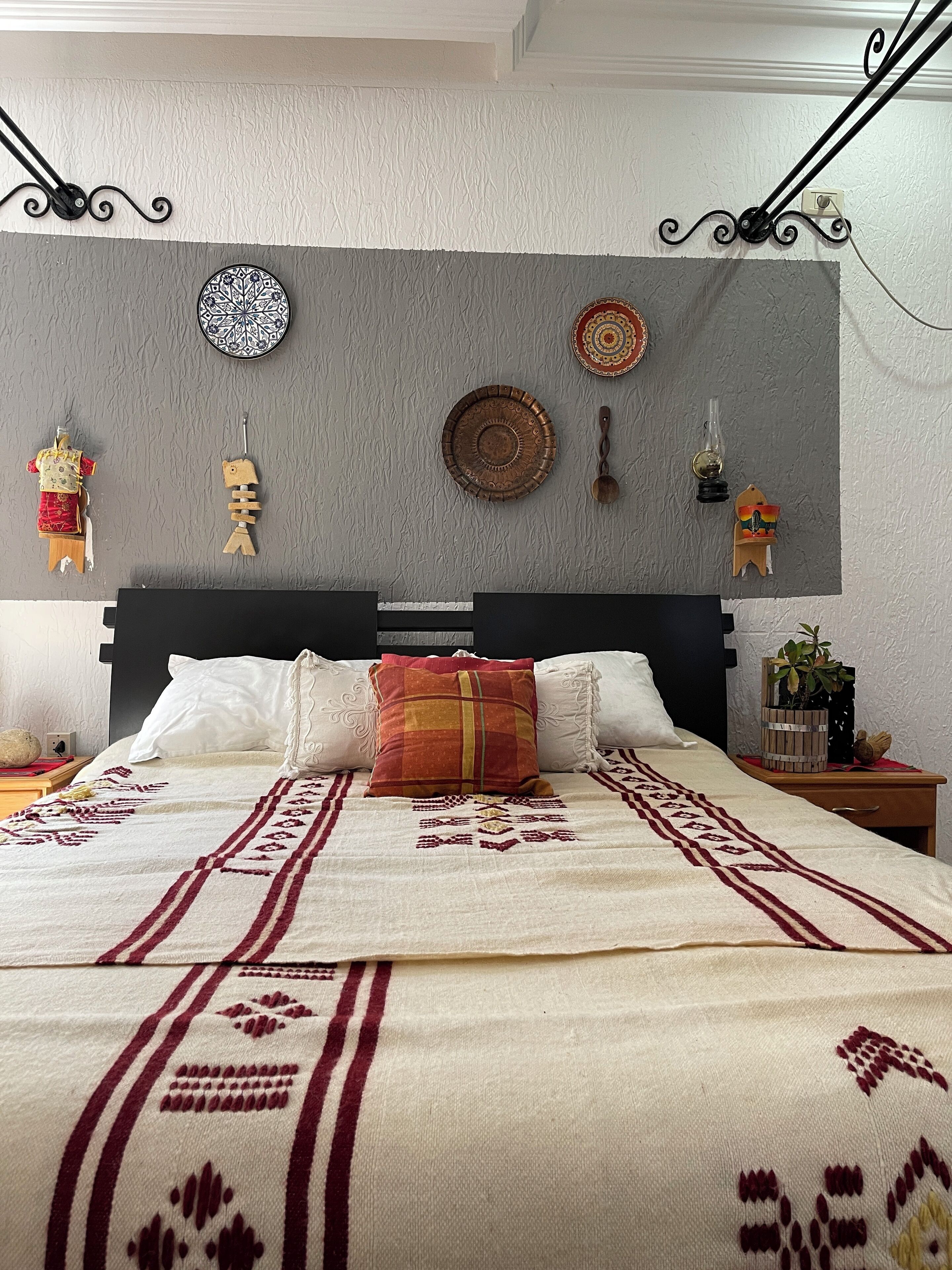 Comfort Double Room, Non Smoking, Private Bathroom | Laptop workspace, blackout drapes, iron/ironing board, free WiFi