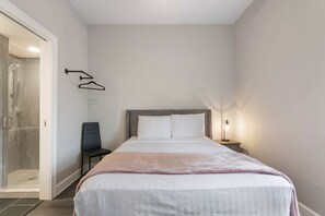 Room - Stylish 2BR Escape Rooted in New Orleans Heritage (New Orleans)