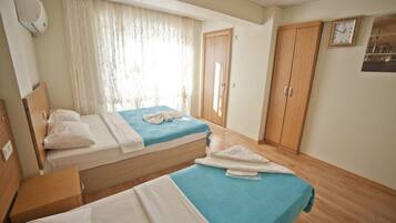 Desk, laptop workspace, free WiFi