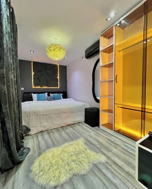 Deluxe Room, Balcony, City View | Desk, laptop workspace, blackout drapes, soundproofing - AVERROES ARENA (Abuja)