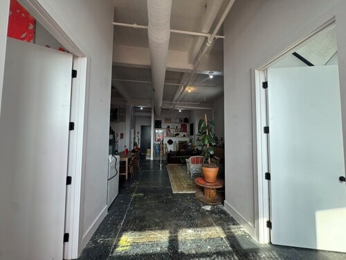 One-of-a-kind Room in artist loft