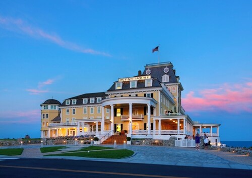 Ocean Shire Coastal Retreat plus Beach Pass