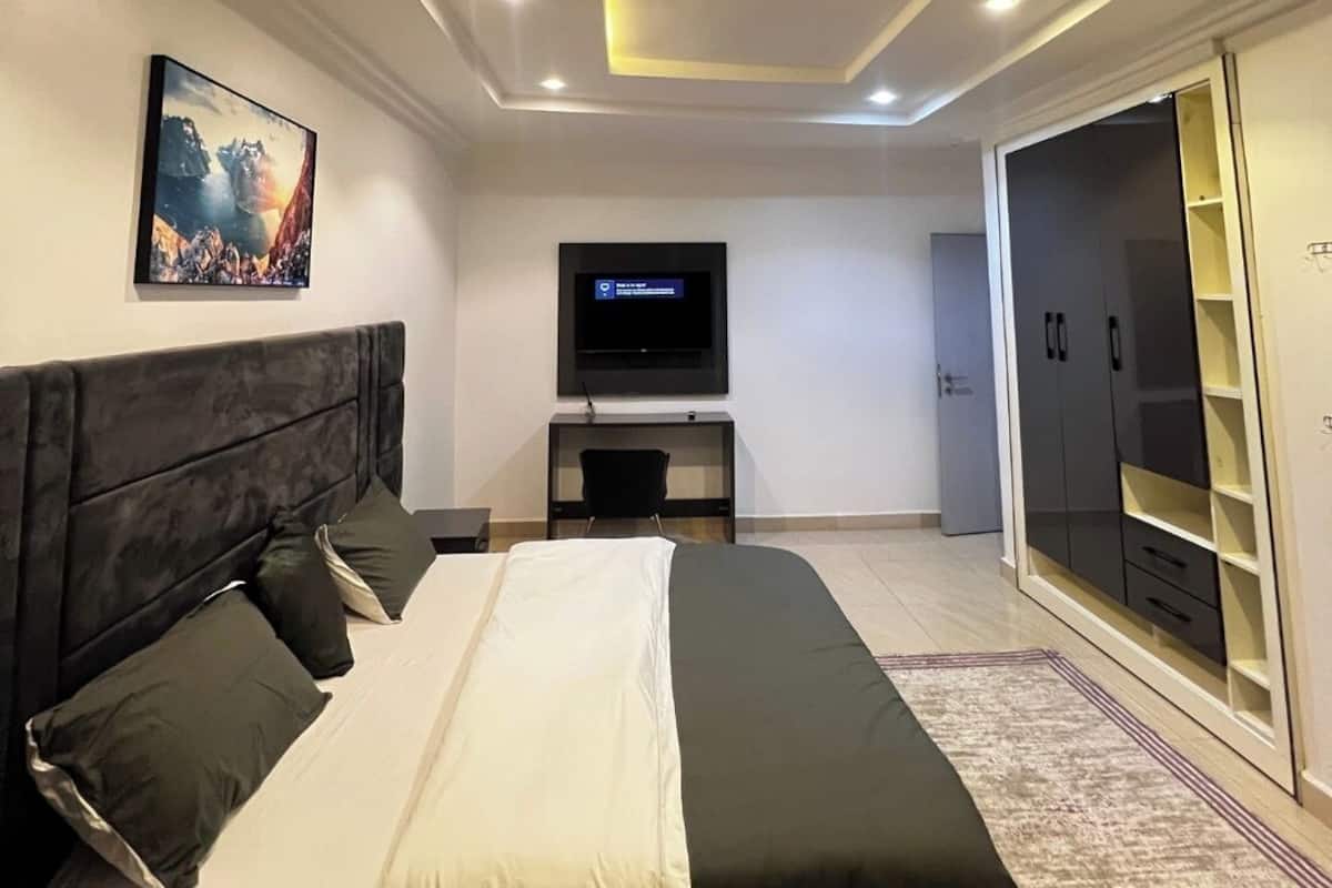 Economy Apartment, Balcony, City View