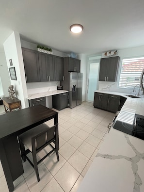 Unclassified image, 3 of 56, button - Experience luxury in this stunning Luquillo 4-bedroom home with a pool and AC. (Luquillo)