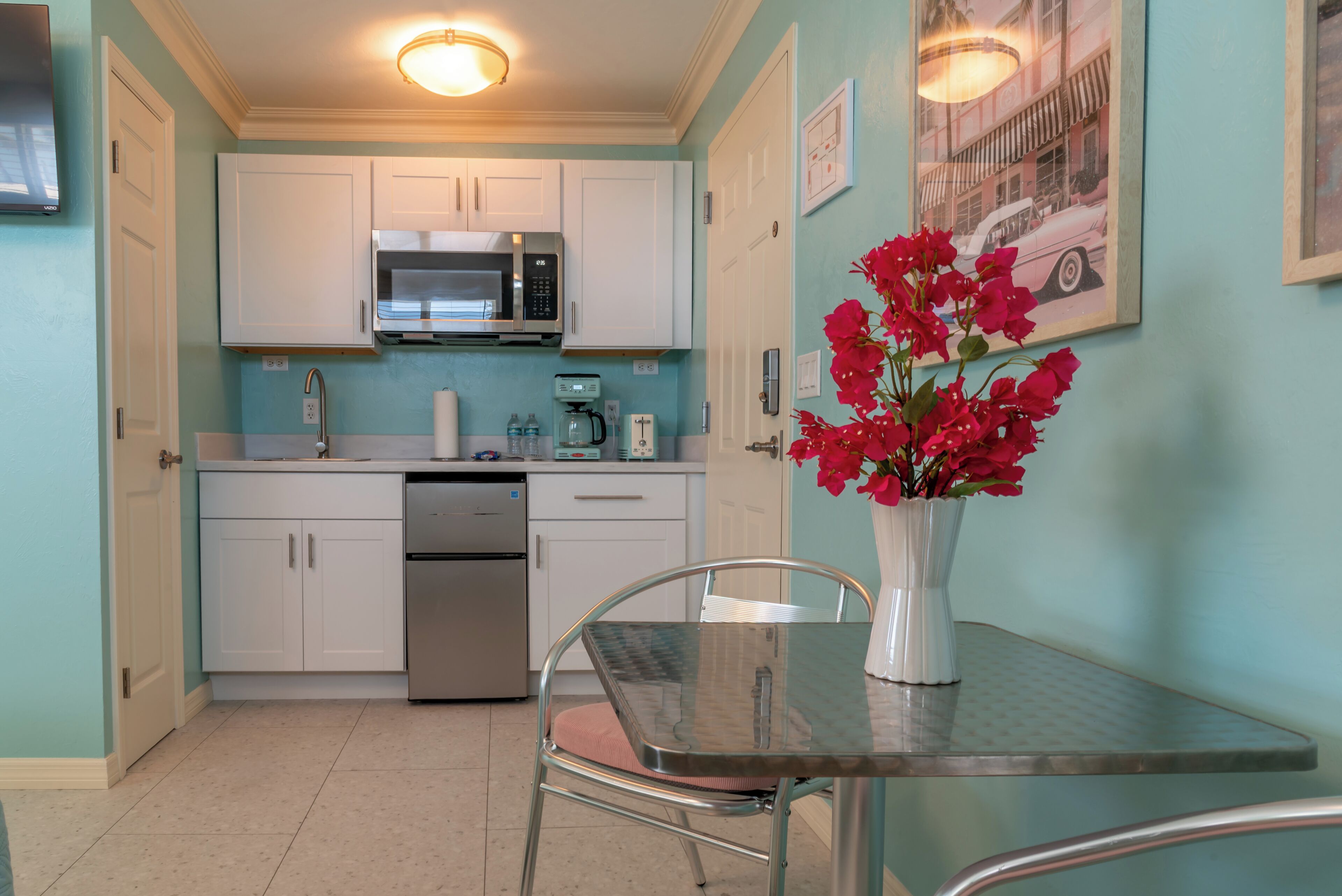 Fridge, microwave, coffee/tea maker, toaster