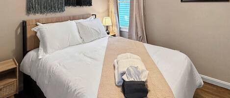 8 Schlafzimmer, Bügeleisen/Bügelbrett, WLAN, Bettwäsche