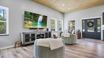 Smart TV, DVD player, books, stereo