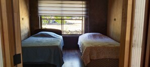 4 Schlafzimmer, Bügeleisen/Bügelbrett, Bettwäsche