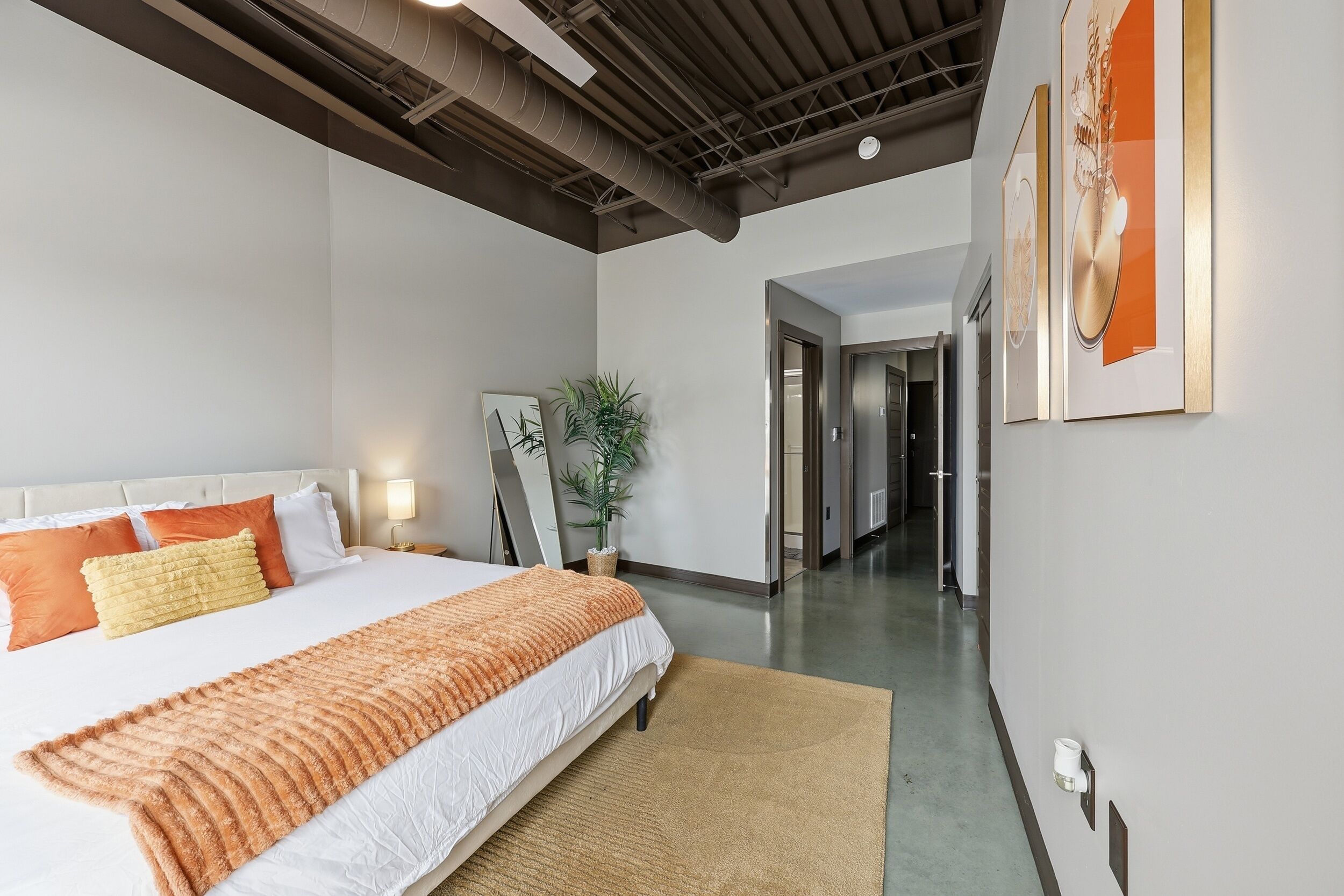 Fer et planche à repasser, Wi-Fi, draps fournis