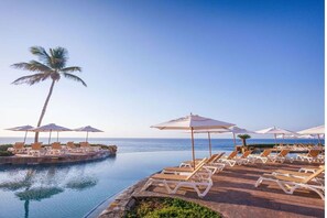 Outdoor pool - Luxury room (6 people) at Hacienda del Mar Resort hotel, Los Cabos San Lucas (Los Cabos)