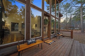 Exterior detail - Luxury Farmhouse Cabin-3 King Suites + Bunk/Game (Broken Bow)