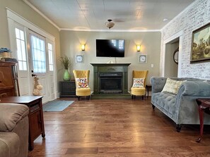 Una Smart TV, libros