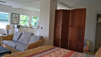 Bügeleisen/Bügelbrett, WLAN, Bettwäsche