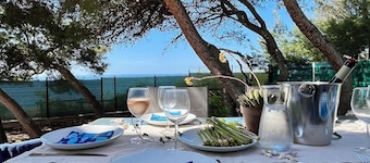 Seafront villa La Quiétude