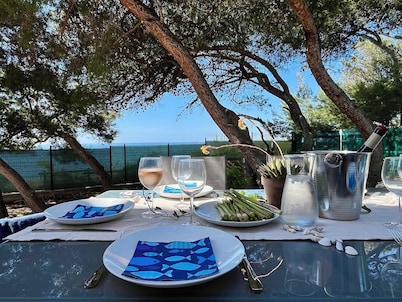 Seafront villa La Quiétude