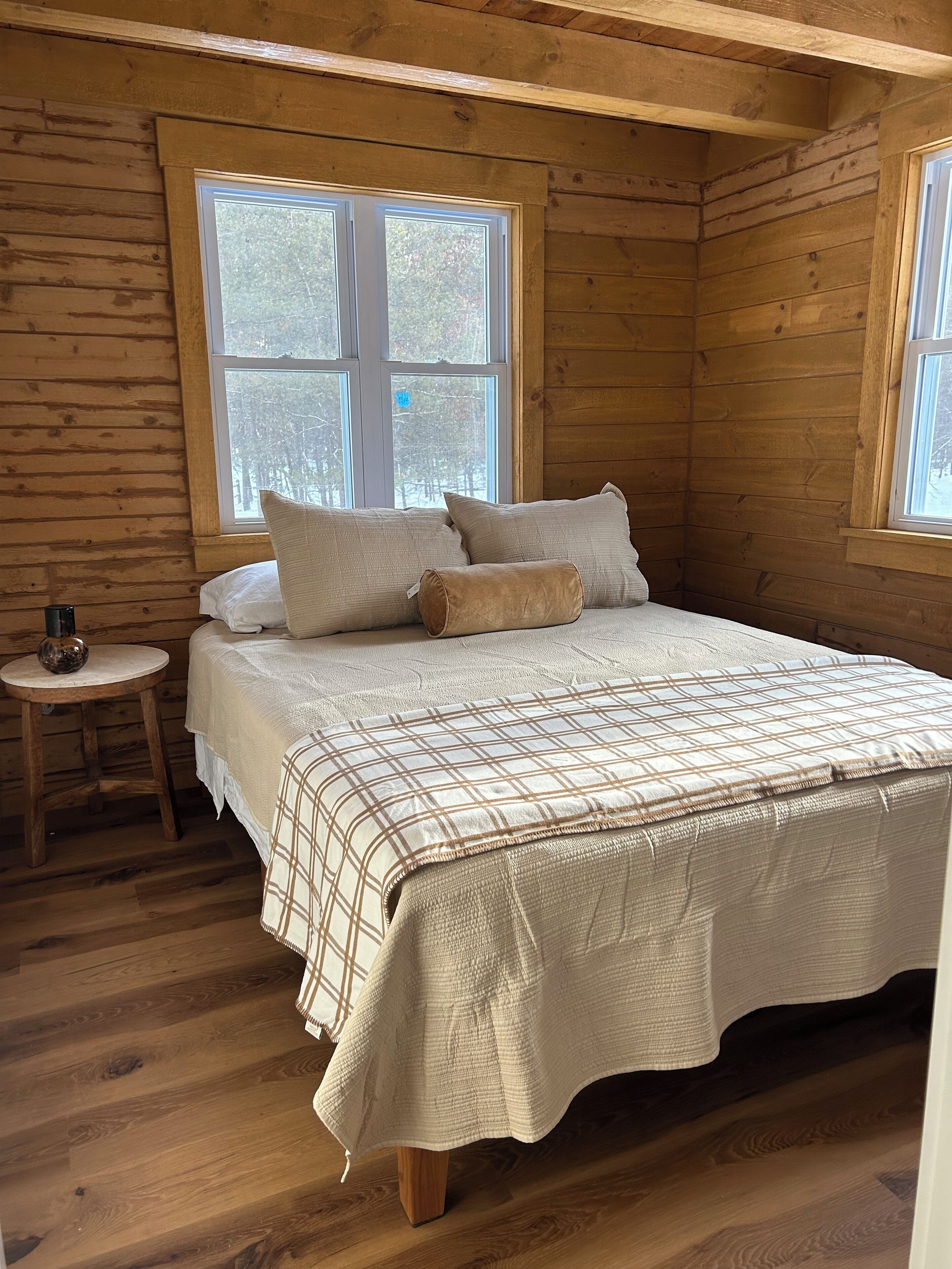 Internet, bed sheets