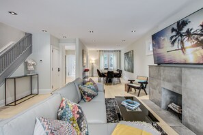 Living area - Casa Luxe Modernista (Toronto)