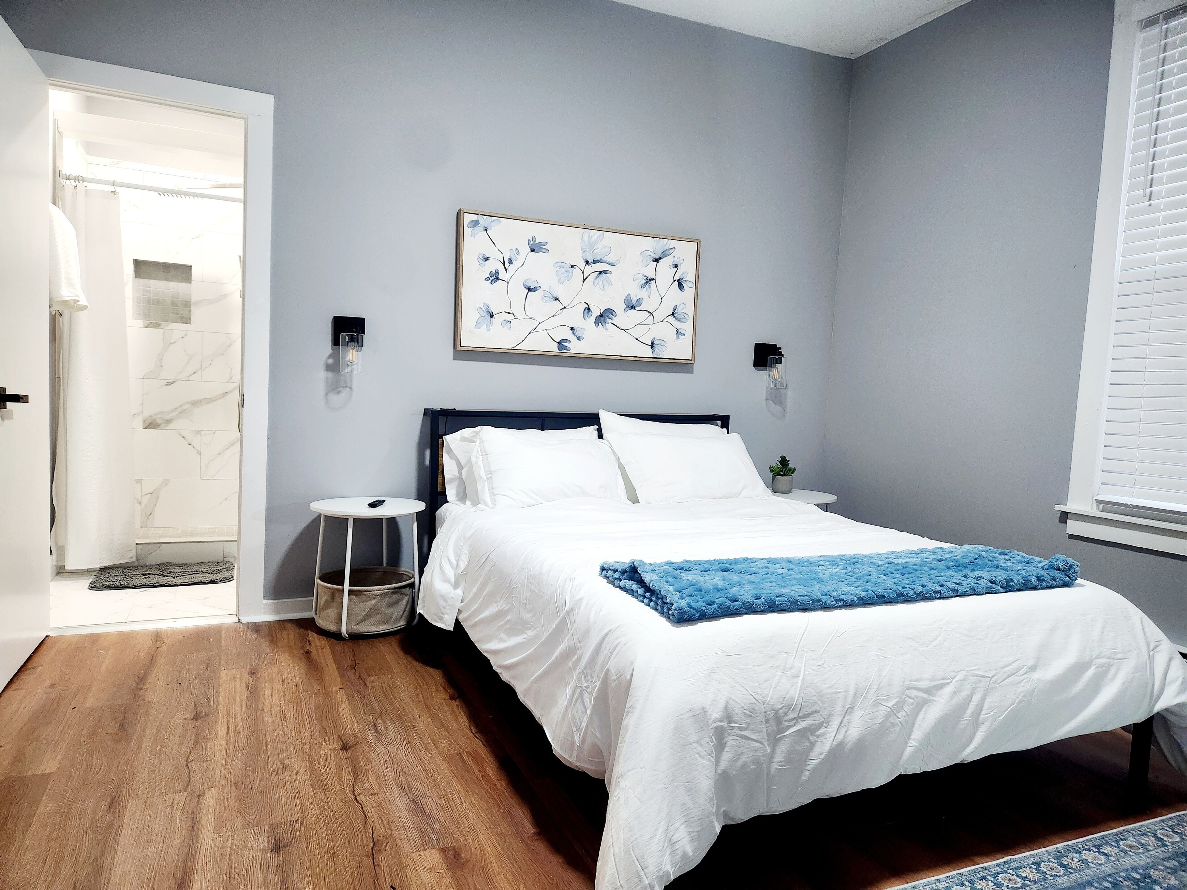 3 bedrooms, desk, iron/ironing board, free WiFi