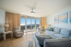 Smart TV, books - Lux 3BR Oceanfront Condo w/ Lazy River, Pools & Marina | Caribe D714 | Sleeps 10 (Orange Beach)