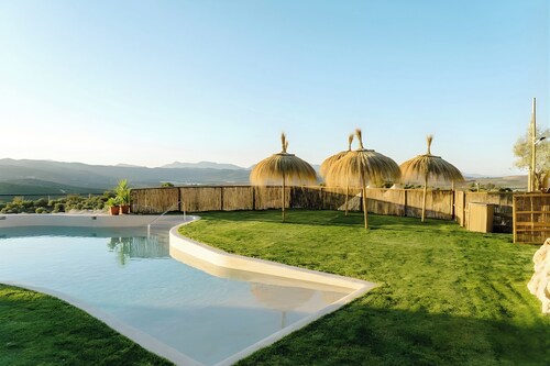 Private boutique bubble under the stars