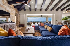 TV, stereo - Luxury Oceanview Villa with Private Pool & Jacuzzi (Cabo San Lucas)