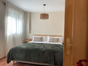 2 Schlafzimmer, Bügeleisen/Bügelbrett, WLAN, Bettwäsche