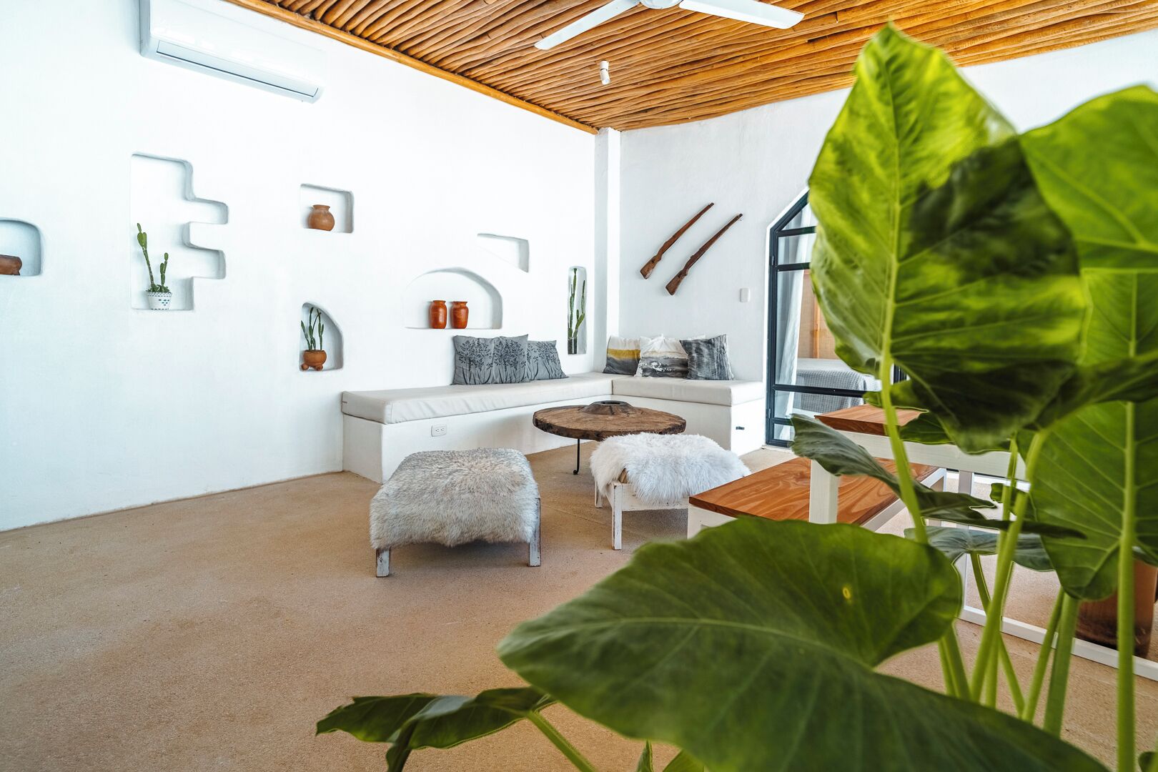 Comfort Villa, Patio, Pool View | Living area | Smart TV