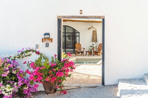 Front of property - Las Guapas Villa (Tamarindo)