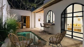 Villa – deluxe, terrasse, bakgårdsutsikt | Terrasse/patio