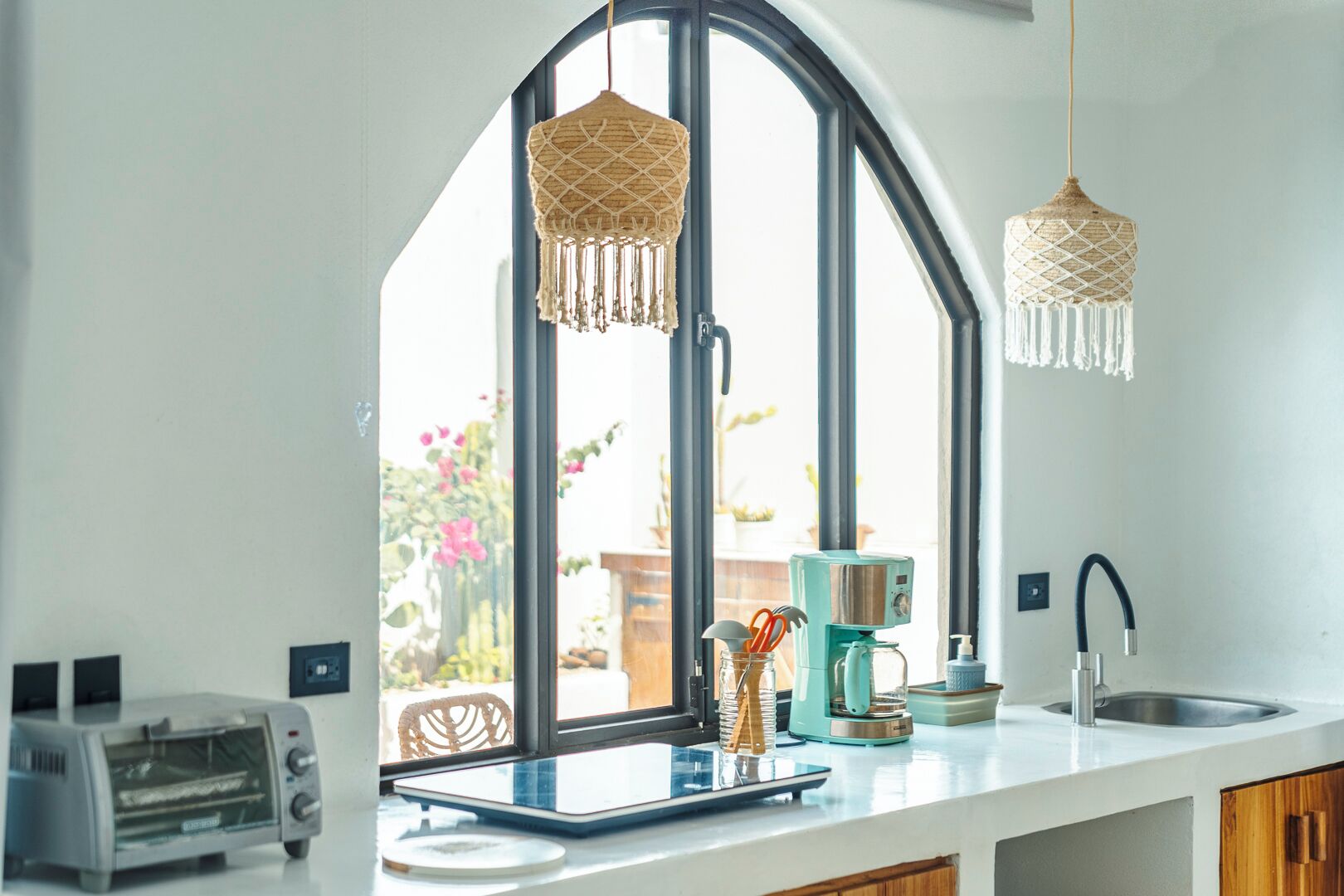 Deluxe Villa, Patio, Courtyard View | Private kitchen | Mini-fridge, microwave, oven, stovetop