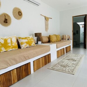 Villa Deluxe - uteplats - utsikt mot innergården | Interiör