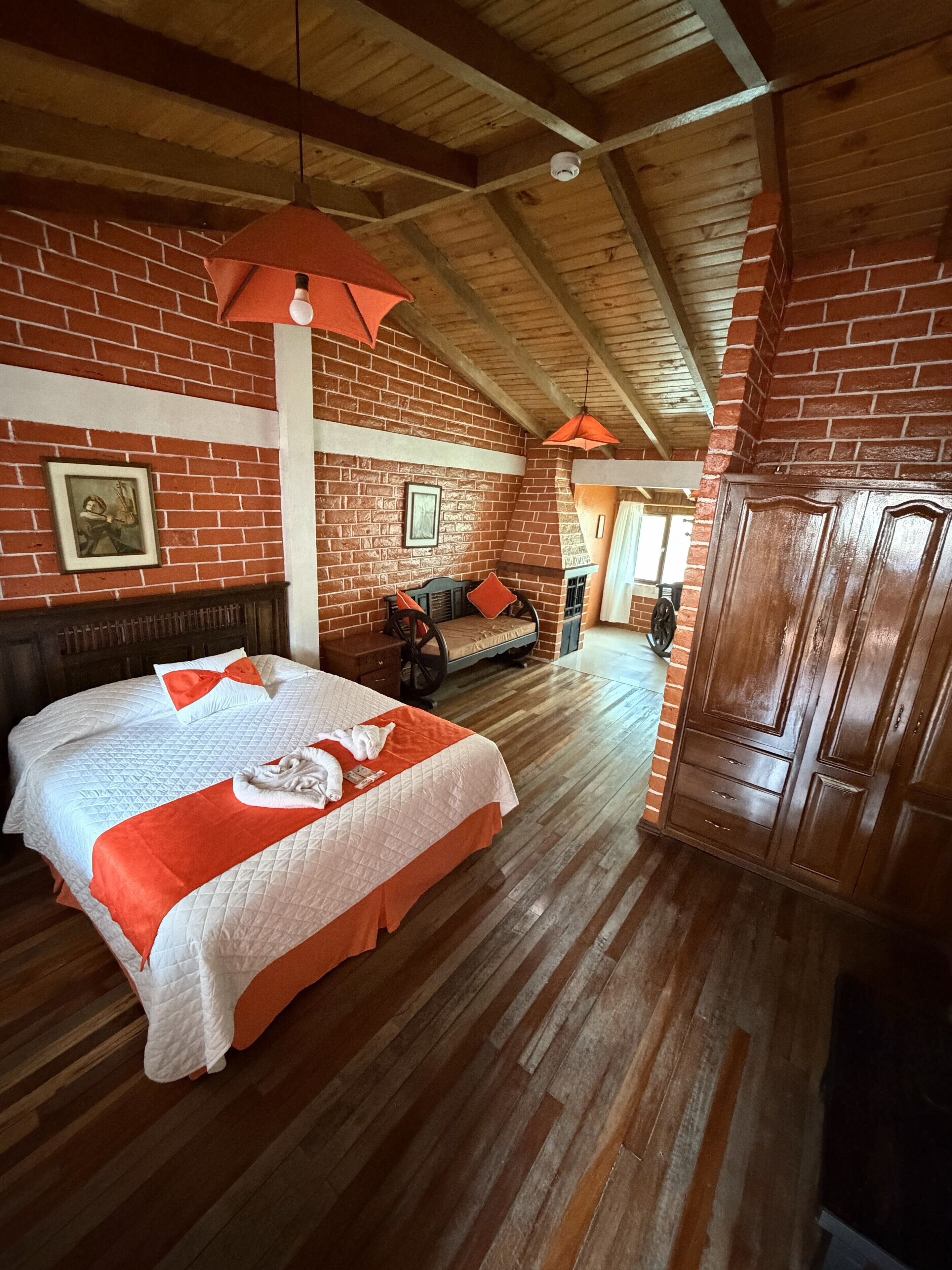 Edredones de plumas, colchones viscoelásticos, wifi gratis