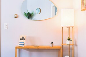 Interior - Cozy Modern 3BR by Downtown & Beach + Free Parking (Cleveland)