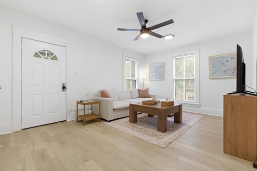 Charming 2BR Retreat in North Little Rock, Close to Hospitals & Downtown