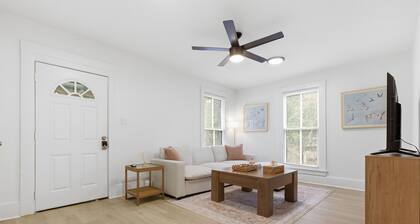 Charming 2BR Retreat in North Little Rock, Close to Hospitals & Downtown