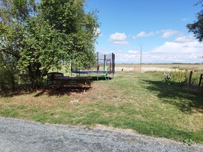 Outdoor dining - Gîte between countryside and sea (Triaize)