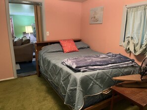 WiFi, bed sheets