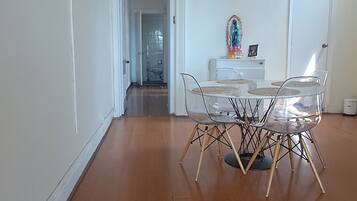 Klassiek appartement, uitzicht op zee | Interieur