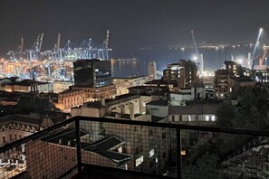 Klassiek appartement, uitzicht op zee | Terrein van de accommodatie