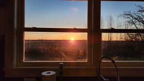 Interior - Glam Country Escape-Dedicated Sunny Workspace, 15 min from LR, W/D (Scott)