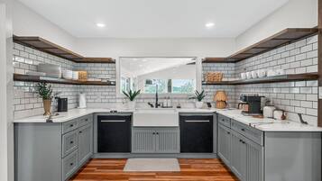 Microwave, oven, stovetop, dishwasher