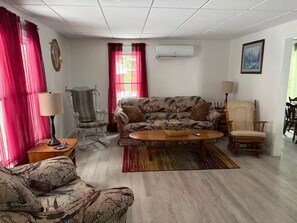 Smart TV - Baney Bunk (Clearfield)